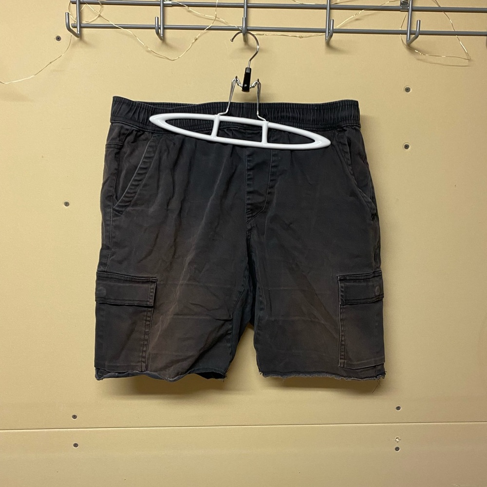2/$20❤️- SHORTS | Men’s Volcom shorts size large